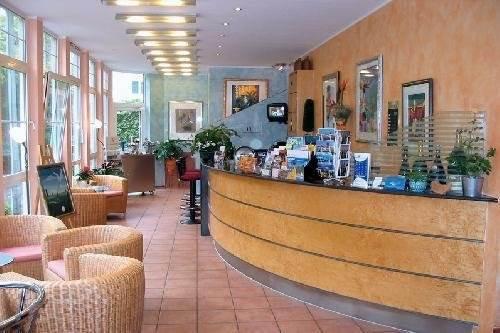 קלן Hotel Mado מראה חיצוני תמונה